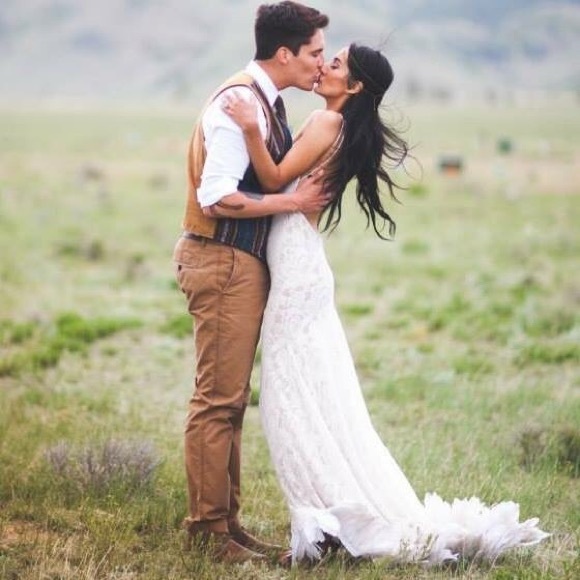 Meet your Posher, Dani - Picture 2 of 6